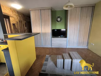KOSOVSKA | 4zida.rs