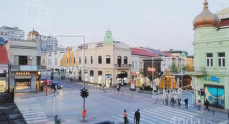 Poslovni prostor | 4zida