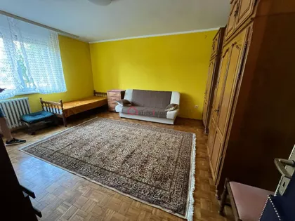 Crveni Krst Vračar | 4zida.rs
