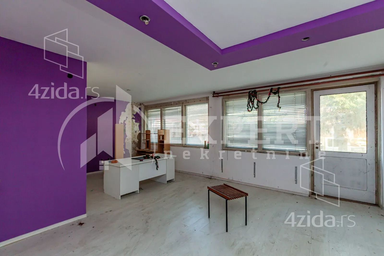 Lokal | 4zida