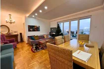 Ustanička | 4zida.rs