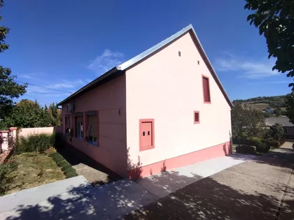 Zmaj Jovina 4 | 4zida.rs