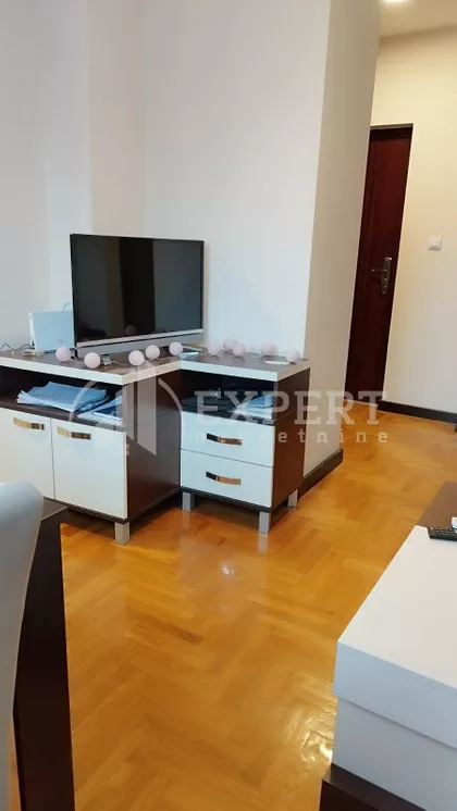 9. brigade | 4zida.rs