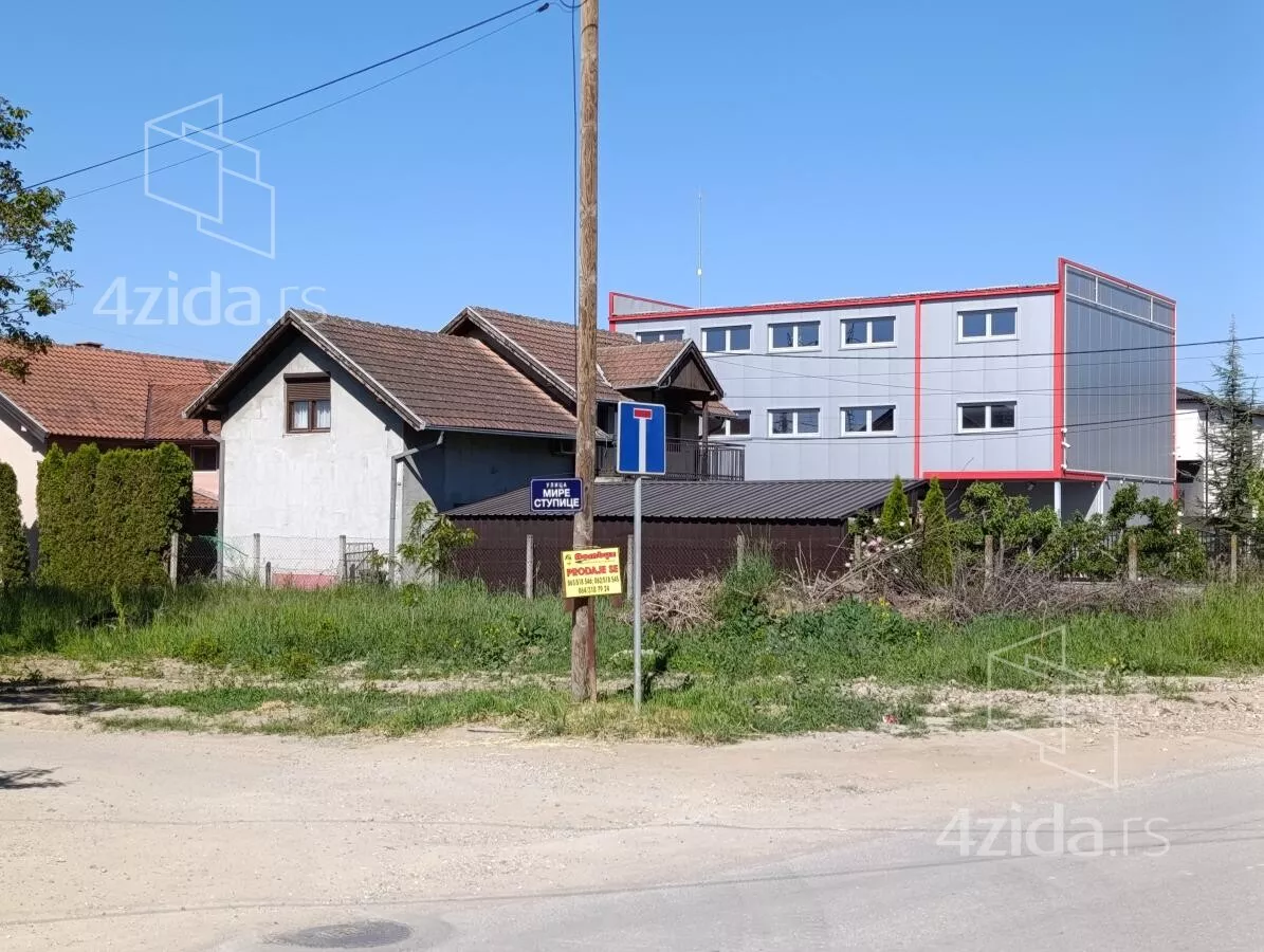 Plac | 4zida