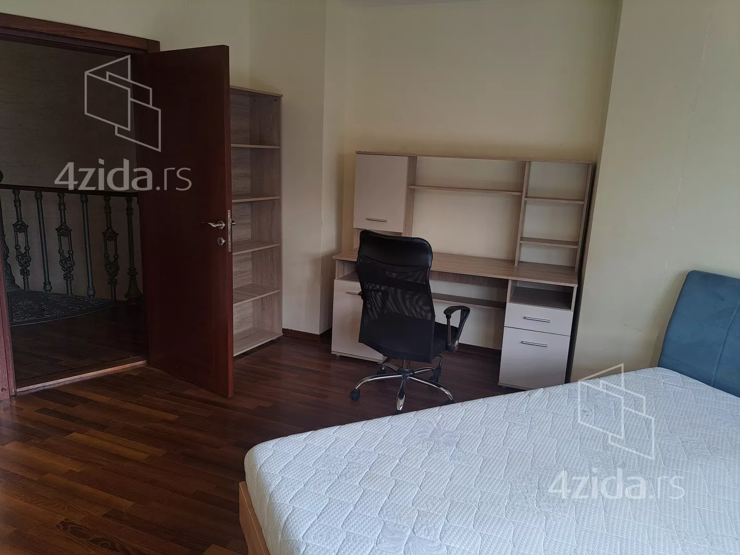 5-etažna kuća | 4zida