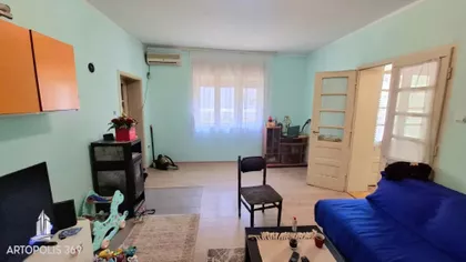 Ugrinovačka | 4zida.rs