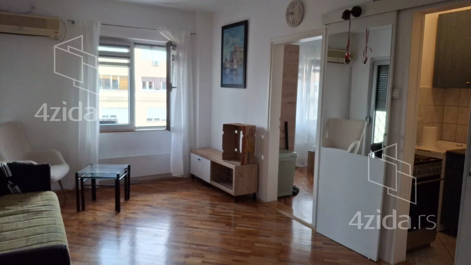 Jednoiposoban stan | 4zida