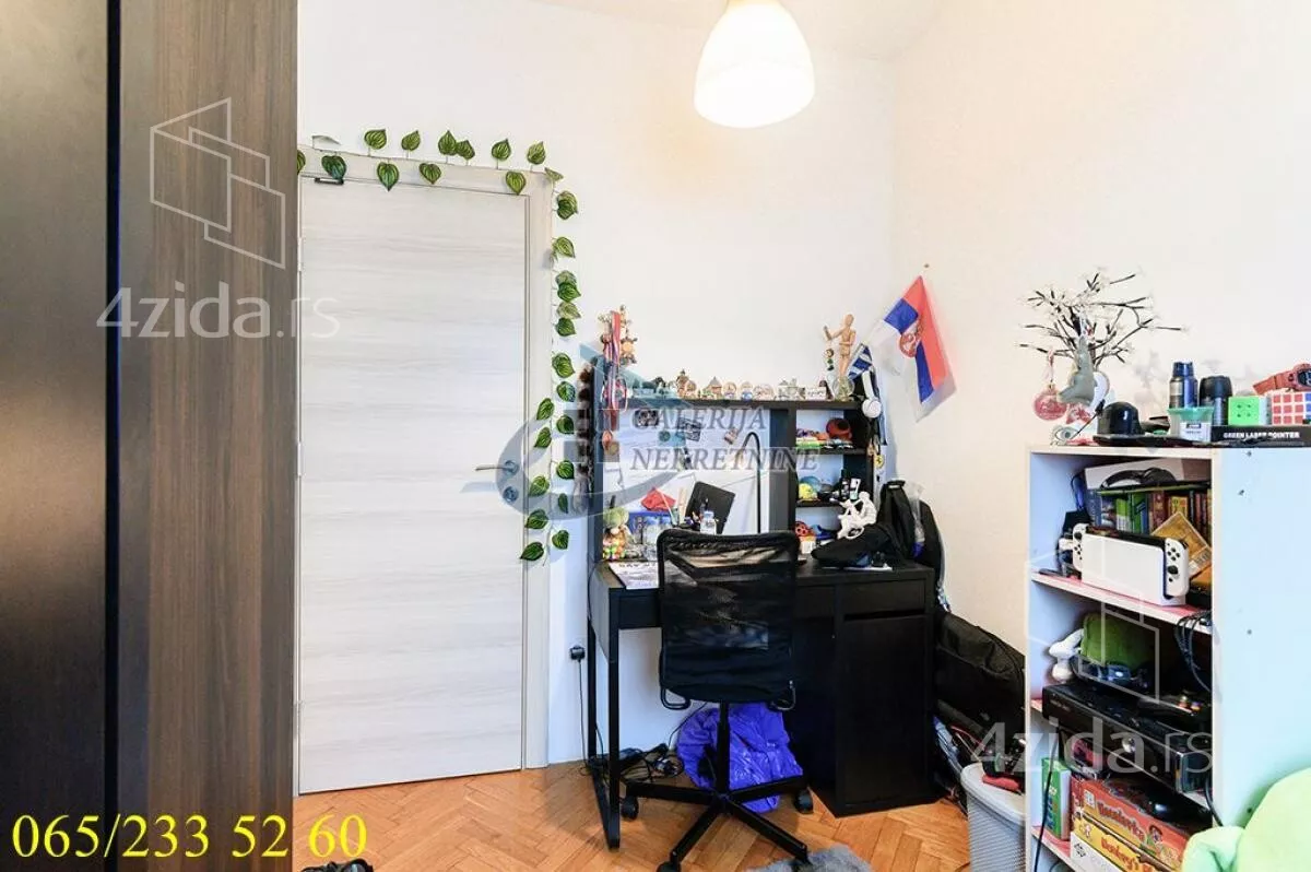 Dvoiposoban stan | 4zida