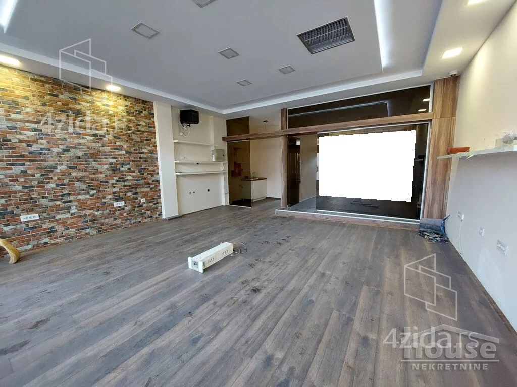 Poslovni prostor | 4zida