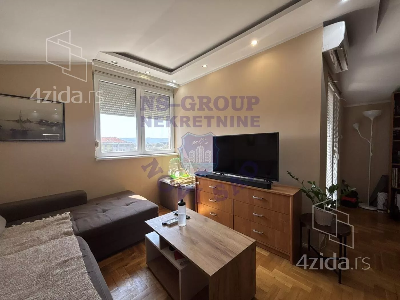 Troiposoban stan | 4zida