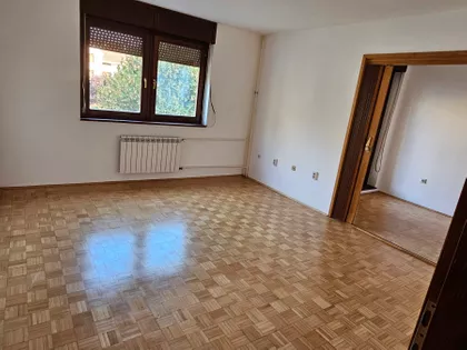 Akrobate Aleksića 19a | 4zida.rs