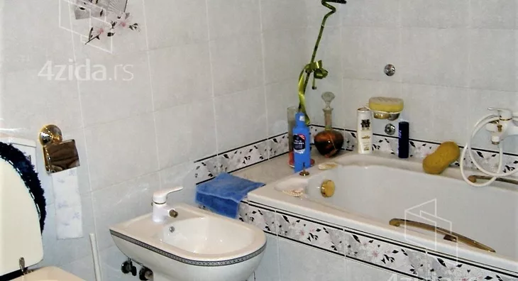 4-etažna kuća | 4zida