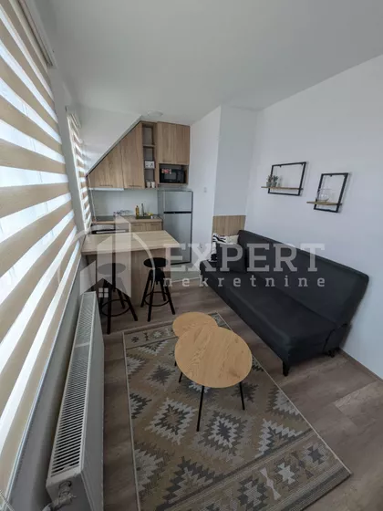 Cara Uroša | 4zida.rs