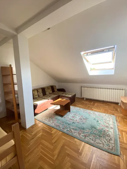 Braće Poljakovića 23 | 4zida.rs