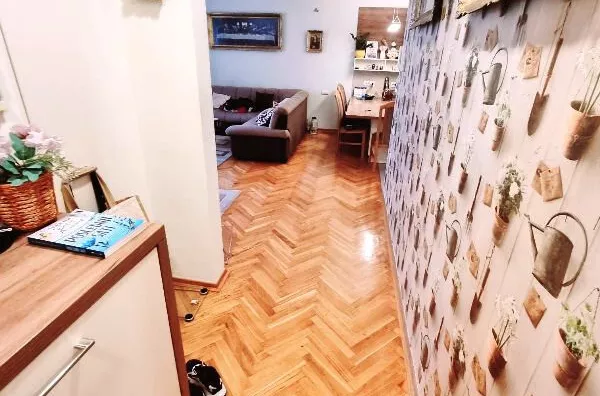 Petoiposoban stan | 4zida