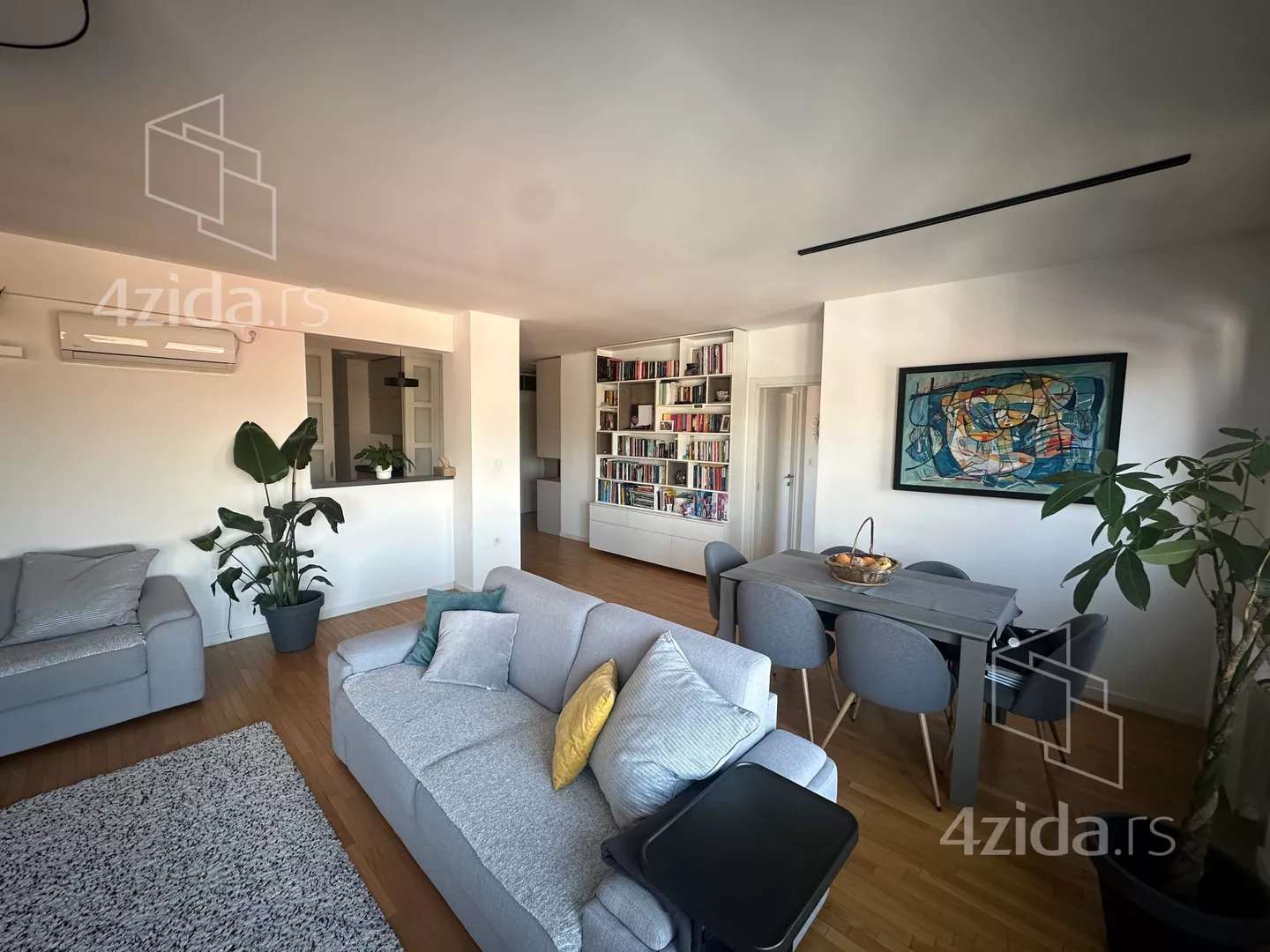 Četvorosoban stan | 4zida