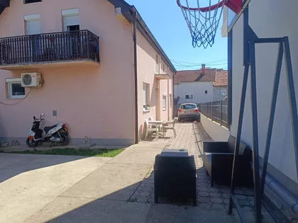 Vašarište | 4zida.rs