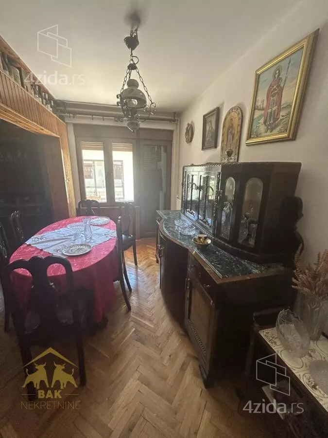 Kuća | 4zida