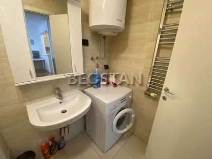 Urosa Martinovica | 4zida.rs