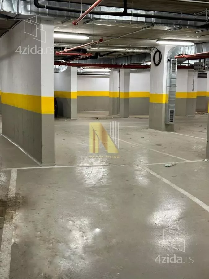 Parking | 4zida