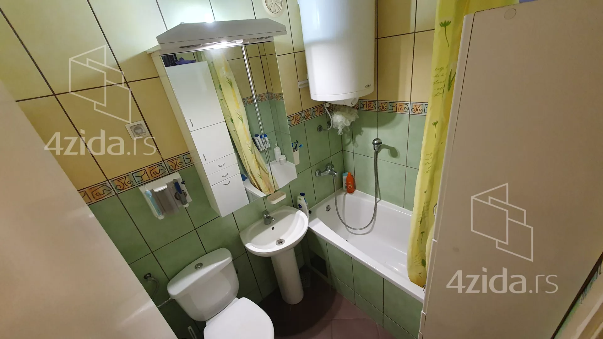 Troiposoban stan | 4zida