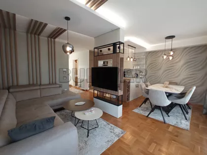 Maksima Gorkog | 4zida.rs