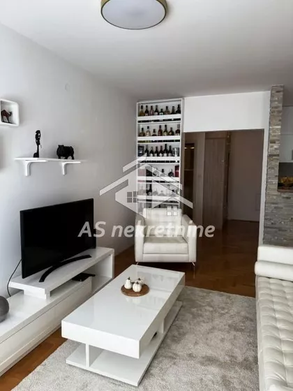 Stepa Stepanović | 4zida.rs