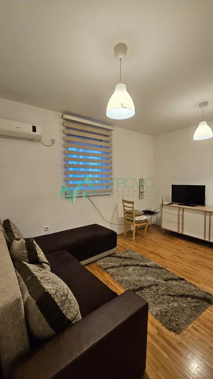 Veternička Rampa | 4zida.rs