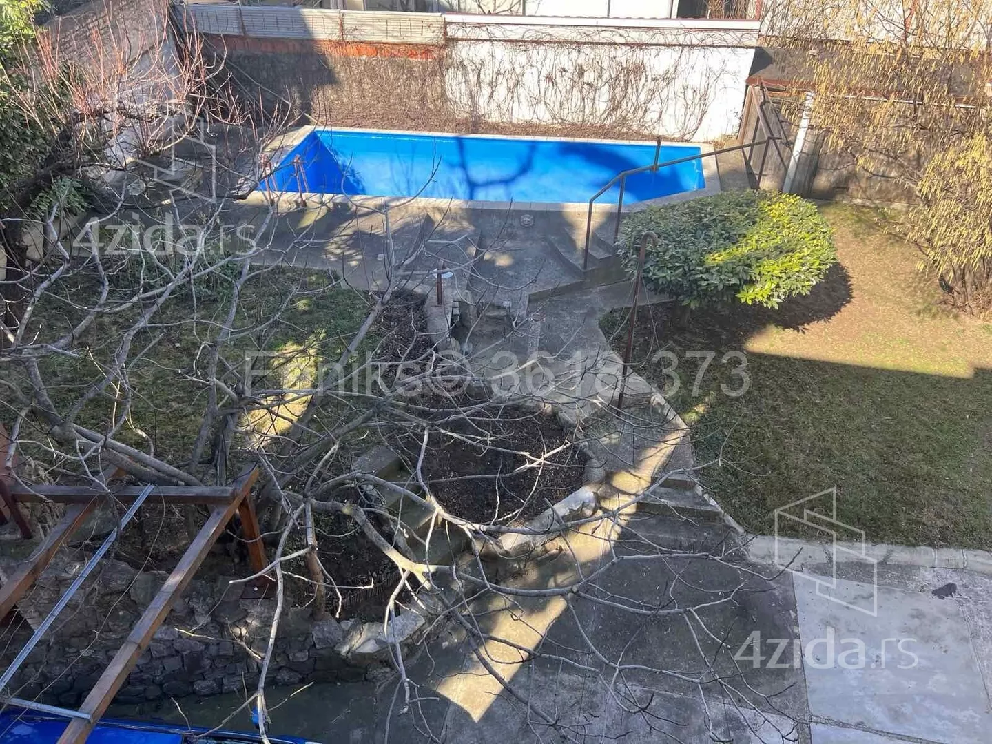 Četvoroiposoban stan | 4zida