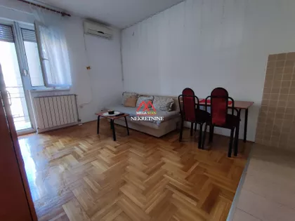 Petra Drapšina | 4zida.rs