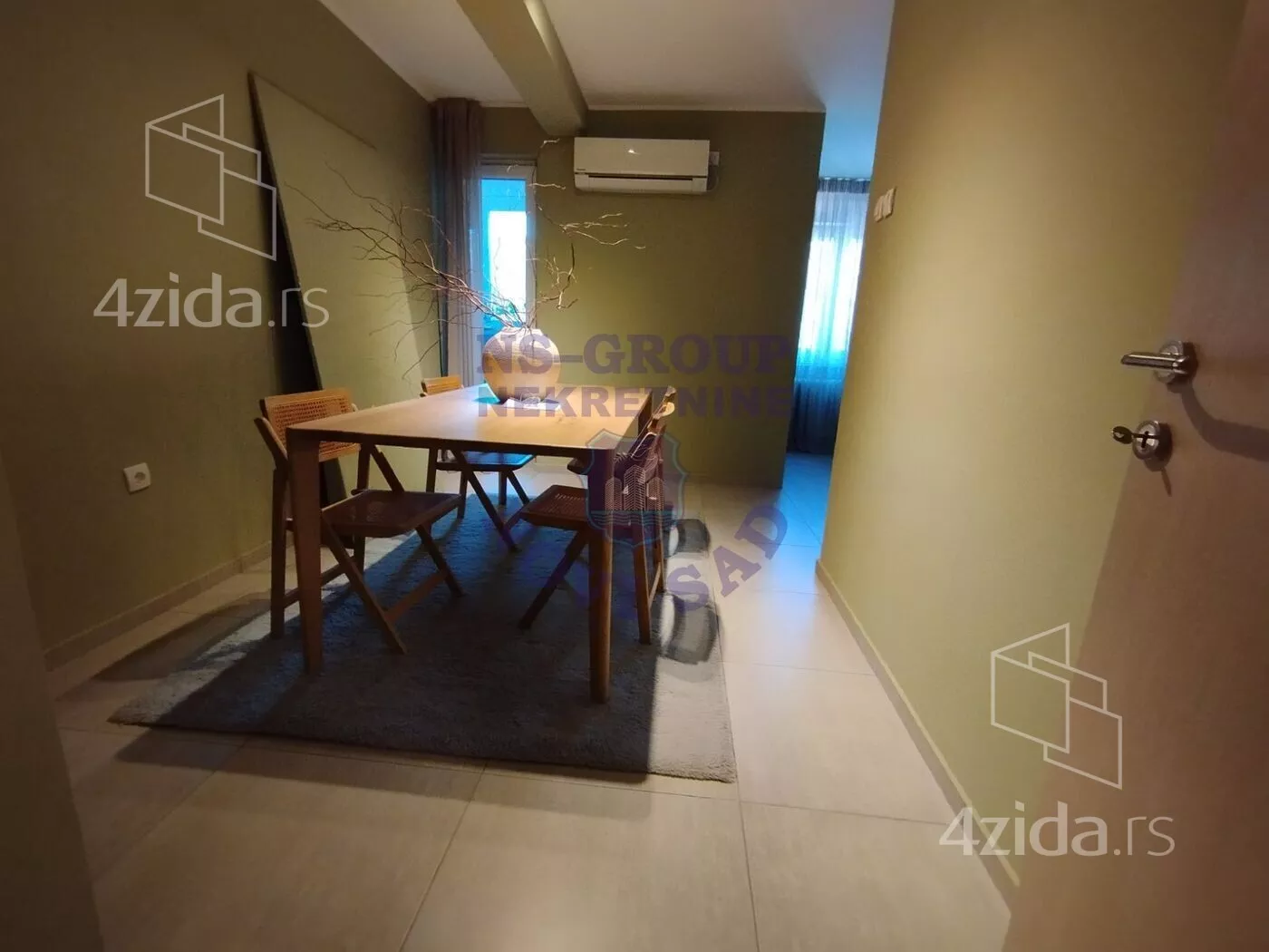 Troiposoban stan | 4zida