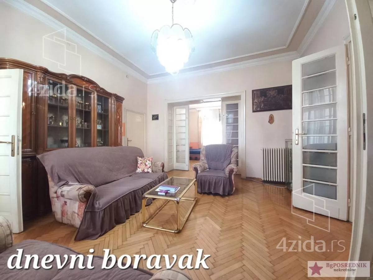 Četvoroiposoban stan | 4zida