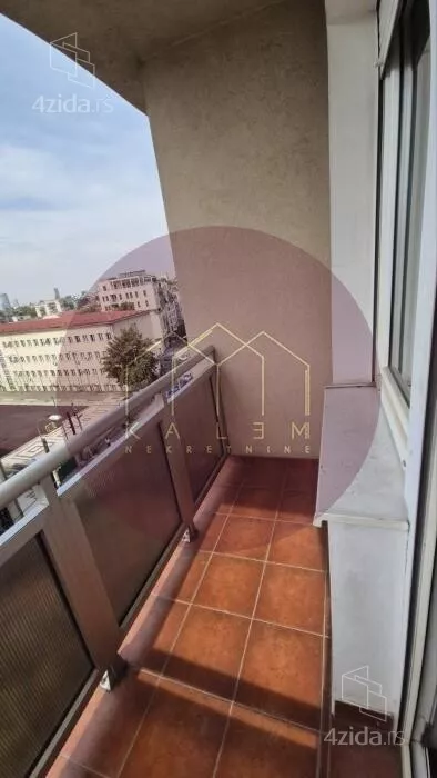 Četvoroiposoban stan | 4zida
