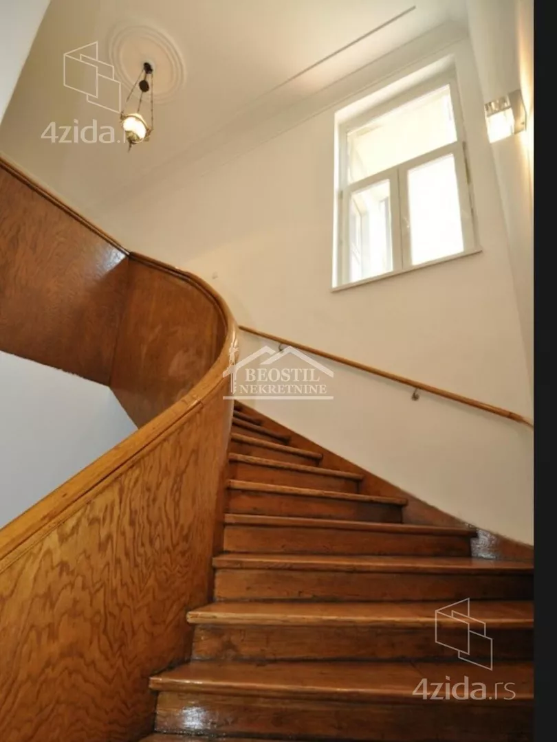 Šestosoban stan | 4zida