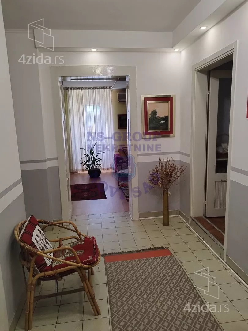 Četvorosoban stan | 4zida