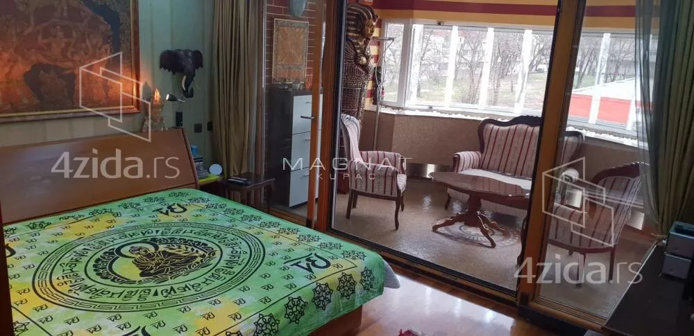 Petosoban stan | 4zida