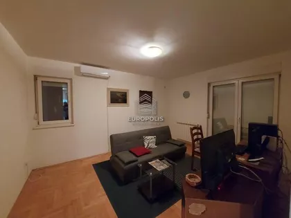 Miklošićeva | 4zida.rs