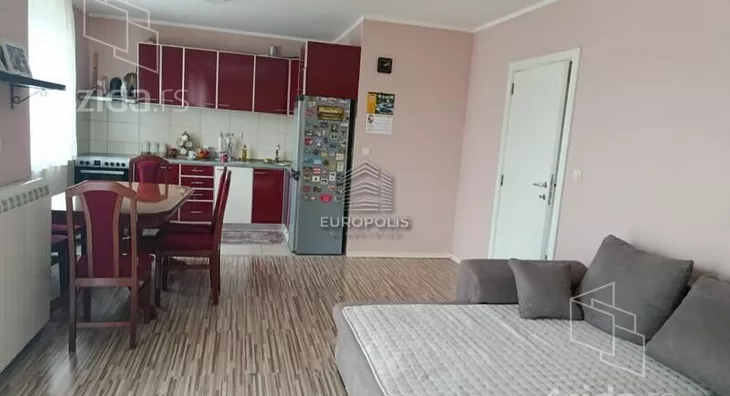 5-etažna kuća | 4zida