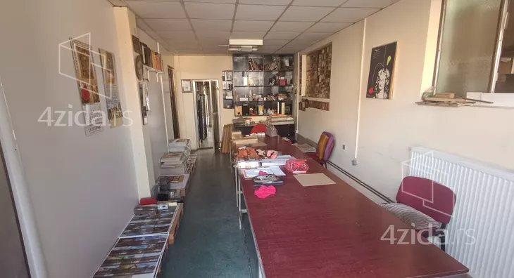 Poslovni prostor | 4zida