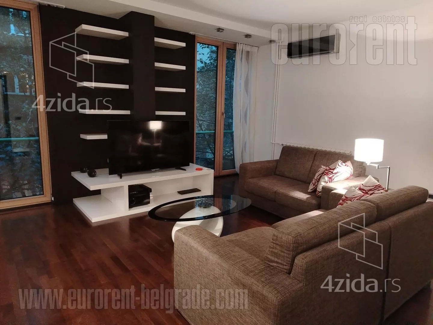 Troiposoban stan | 4zida