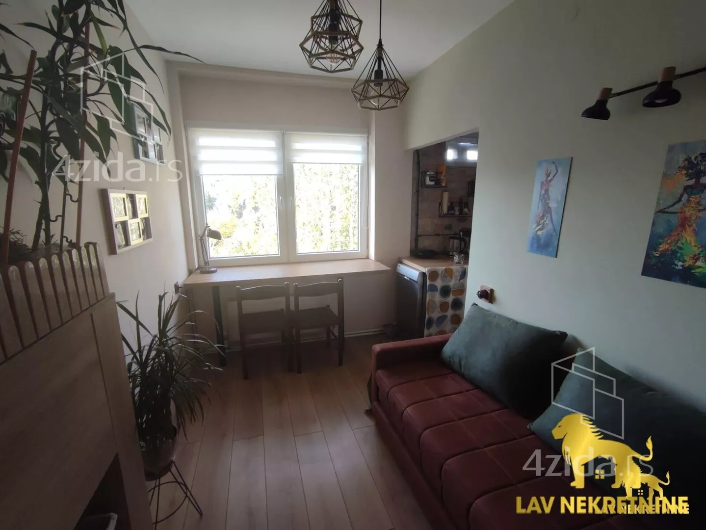 Jednoiposoban stan | 4zida