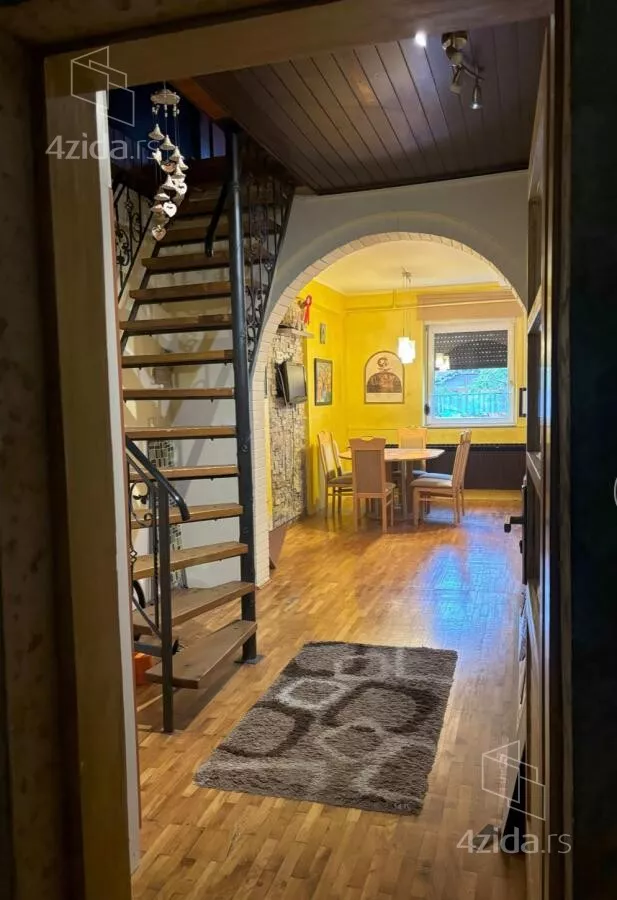 Kuća | 4zida