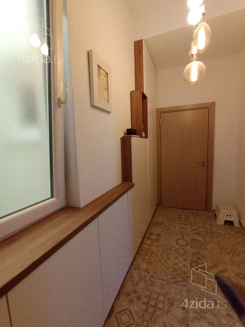 Četvoroiposoban stan | 4zida