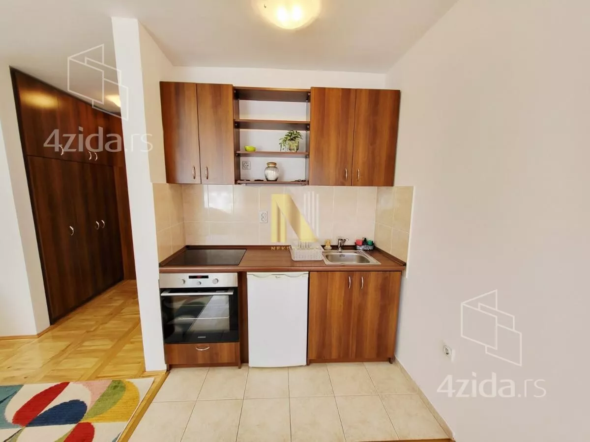 Garsonjera | 4zida