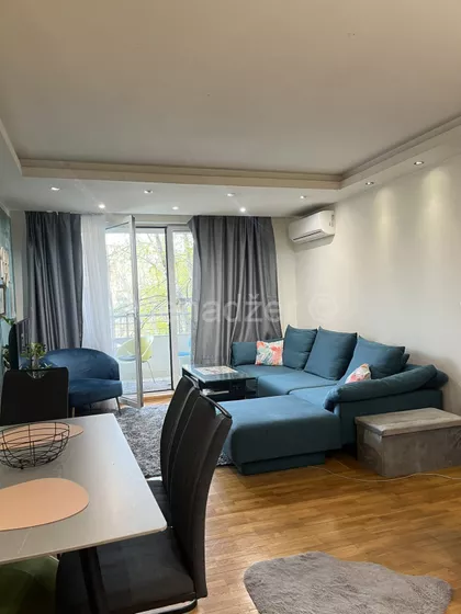 Cara Dušana | 4zida.rs