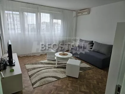 Pariske Komune | 4zida.rs