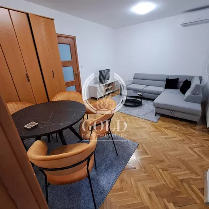 Čika Stevina | 4zida.rs
