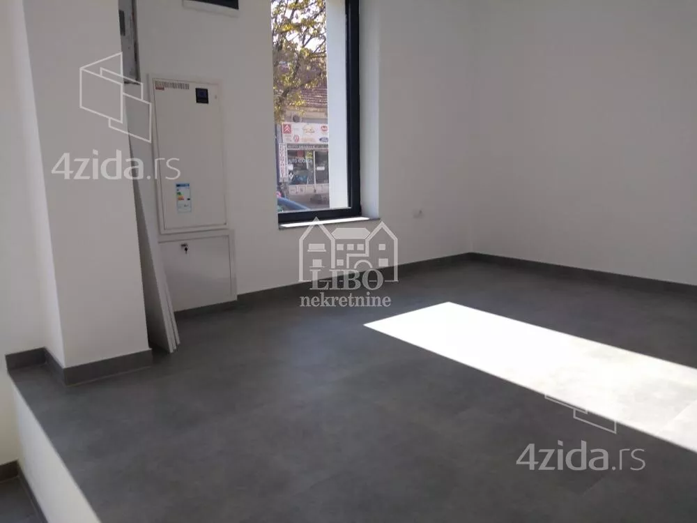 Lokal | 4zida
