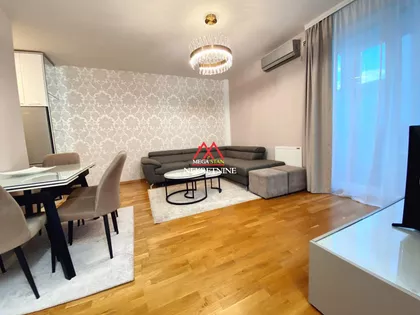 Branka Bajića | 4zida.rs