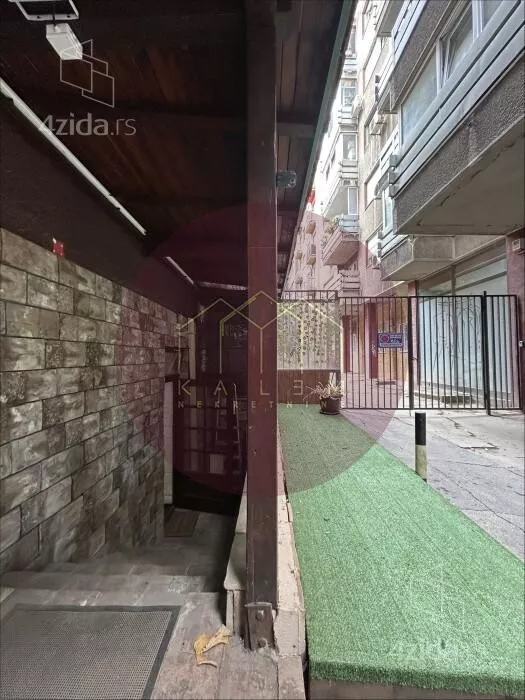 Lokal | 4zida